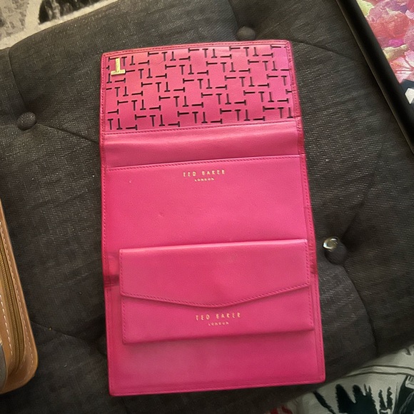 Authentic Ted Baker wallet - Picture 5 of 5